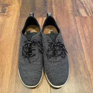 TOMS Marled Gray Sneakers